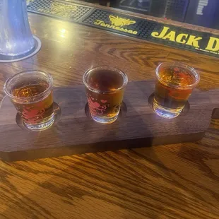 Whiskey Flight( Crown Apple, Makers Mark &amp;Fiddler)