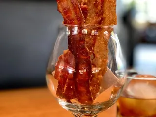 Doc B's Restaurant + Bar