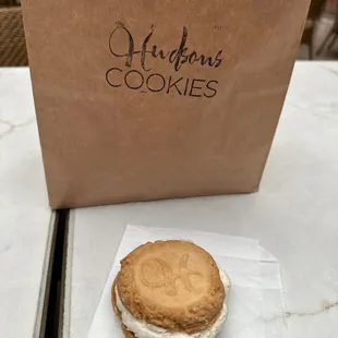 Shortbread Lemon Cream Sandwich