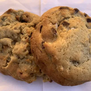 Oatmeal Raisin Cookie