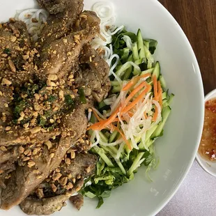 Chicken vermicelli bowl