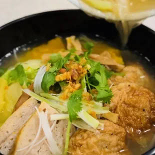 Bun Cha Ca Da Nang (Da Nang Style Fish Cake Vermicelli Noodle Soup)