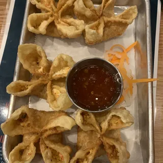 Wonton-Chien Cua Spicy Crab Rangoon