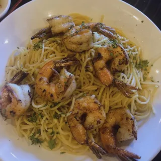 Mi Toi Tom Nuong (Garlic noodles w/Grilled Jumbo Shrimp)