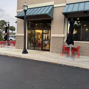 Side storefront