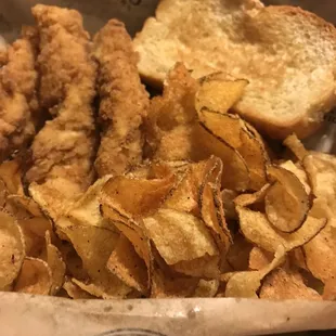 3 pc chips toast &amp; drink
