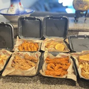 30 pieces of chicken strips including 10-Original, 10 Buffalo and 10 Sweet Heat Crinkle fries,Fresh Cut Chips, La  Texas Toast.