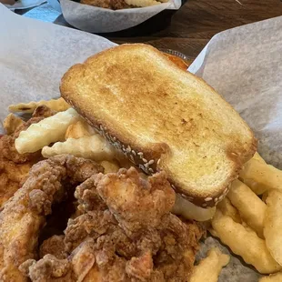 chicken wings and fried chicken, fried chicken, bbq chicken, poultry, bbq wings, chicken wings, chicken, fried chicken wings, food