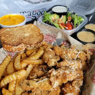 7 Piece Breaded Garlic Parmesan.  (Cheese Sauce Not Included)