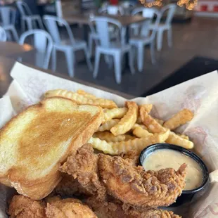 food, bbq chicken, fried chicken, chicken, bbq wings, chicken wings, chicken wings and fried chicken, fried chicken wings, poultry