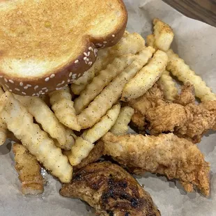 3 Tender Meal (2 fried, 1 grilled) with fries and toast!