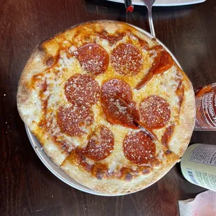 Small pepperoni pizza