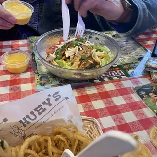 GRILLED CHICKEN SALAD