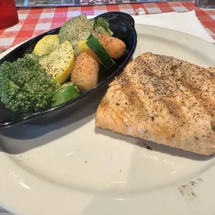 Grill Salmon and veggies