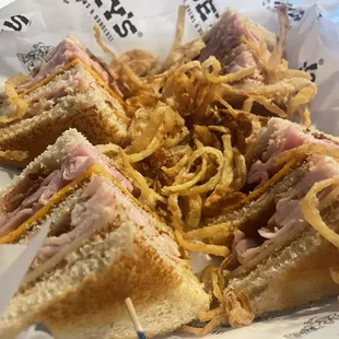 HUEY-S CLUB. ONION STRAWS