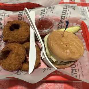 Smashburger with onion rings