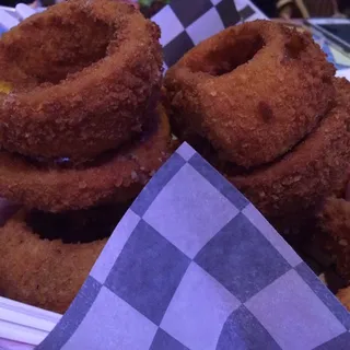 BASKET OF ONION RINGS