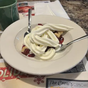 Cherry pie a la mode