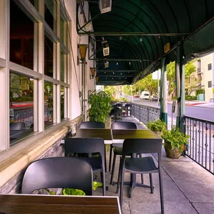 Covered patio seating at Hugo's West Hollywood