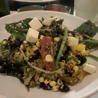 Kale y Quinoa Salad