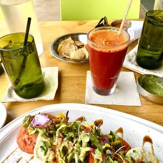 Mozzarella-Tomato Cactus Salad