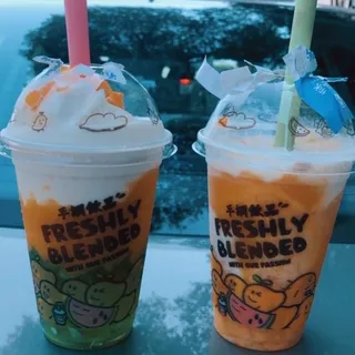 D6. Mango and Coconut Juice with Aloe Jelly