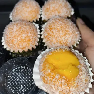 Mango mochi