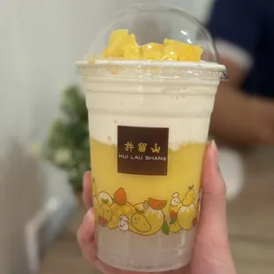 D4. Mango &amp; Coconut w/ Sago