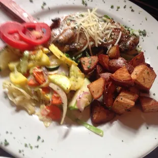 Basil grilled chicken breast with new potatoes