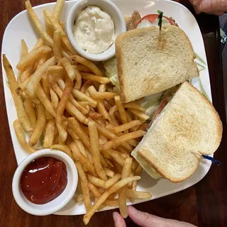 Grilled Mahi Mahi Sandwich