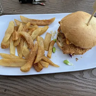 VOLCANO CHICK SANDWICH