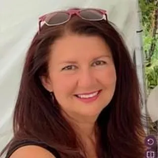 Karineh H.
