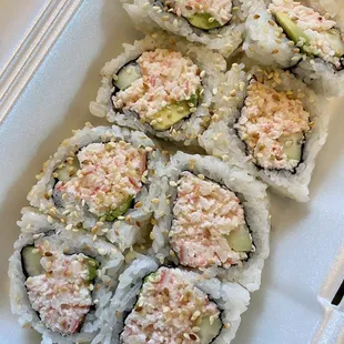 Lots of crab in their Cali Roll.