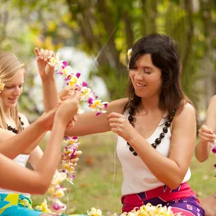 Hula Hula Lei Making