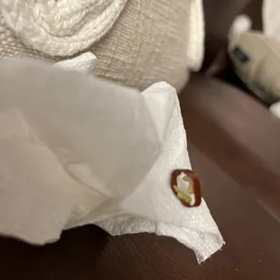 MAGGOTS IN MY FOOD!!!!