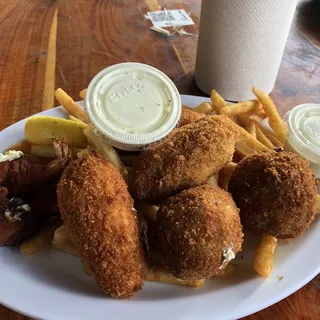 Huli Hut Appetizer Platter