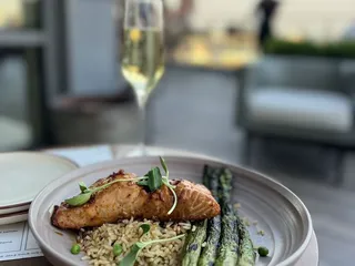 Lumin Sky Bar & Kitchen