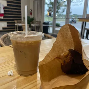 Honey cinnamon latte (iced) and blueberry muffin