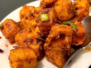 MaMa Ji's
