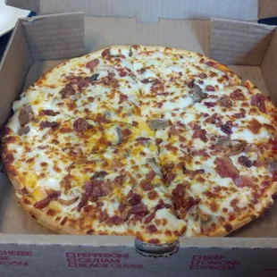 Bacon cheese burger pizza.