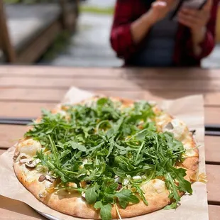 Mushroom Egg Arugula Pizza