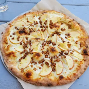 Apple Walnut Pizza