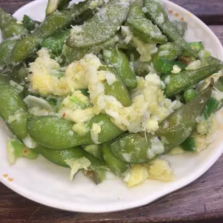 Spicy Garlic Edamame