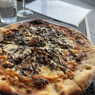 MUSHROOM PIZZA