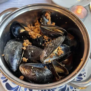 Hummingbird bar &amp; kitchen: mussels