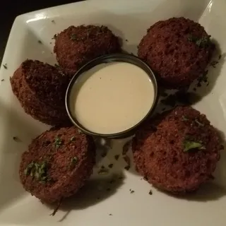 5 Patties Falafel Basket