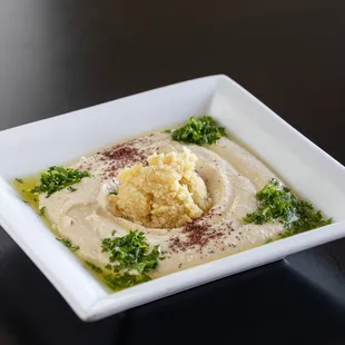 Garlic Hummus
