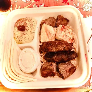 Hummus Cafe Mixed Grill