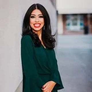 Xiomara E.