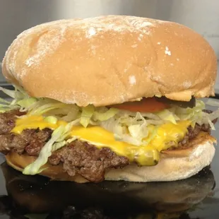Humphrey&apos;s Cheeseburger